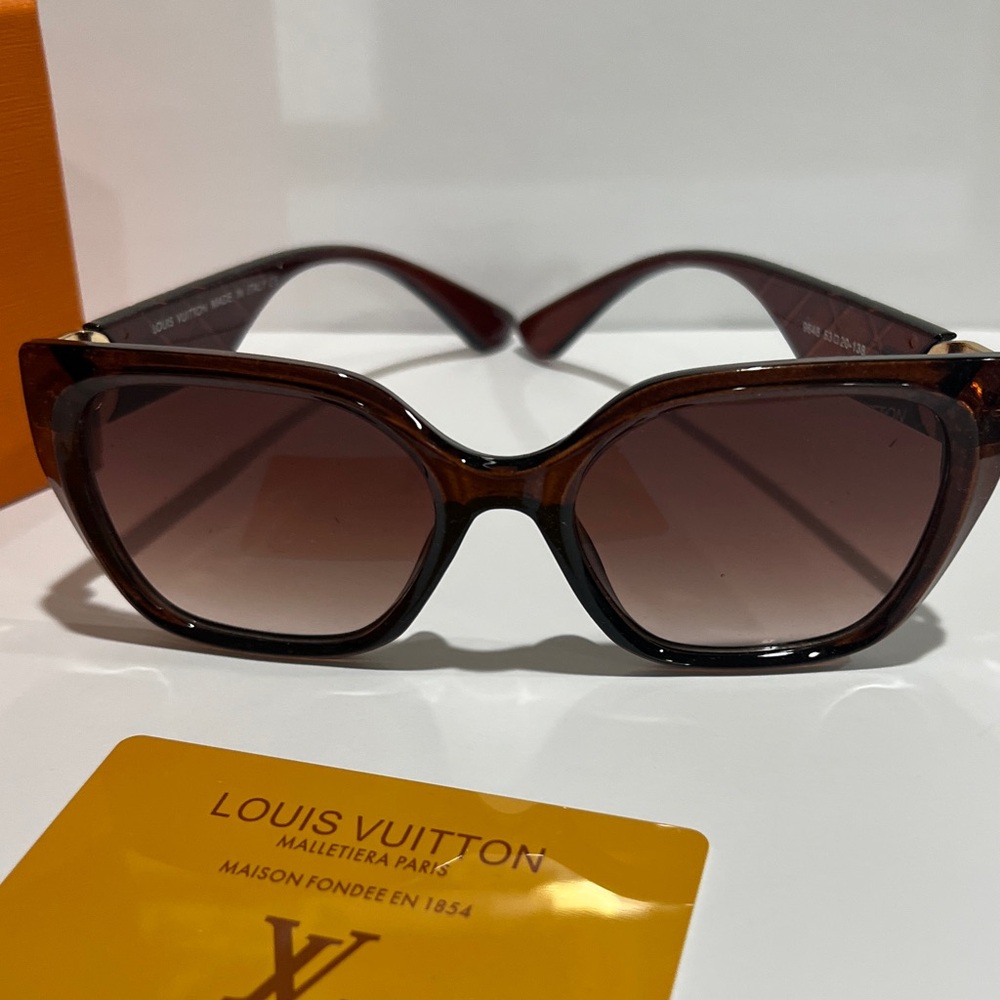 Louis Vuitton Brown Gradient Cat-Eye Sunglasses with Subtle Tortoiseshell - Picture 8 of 9